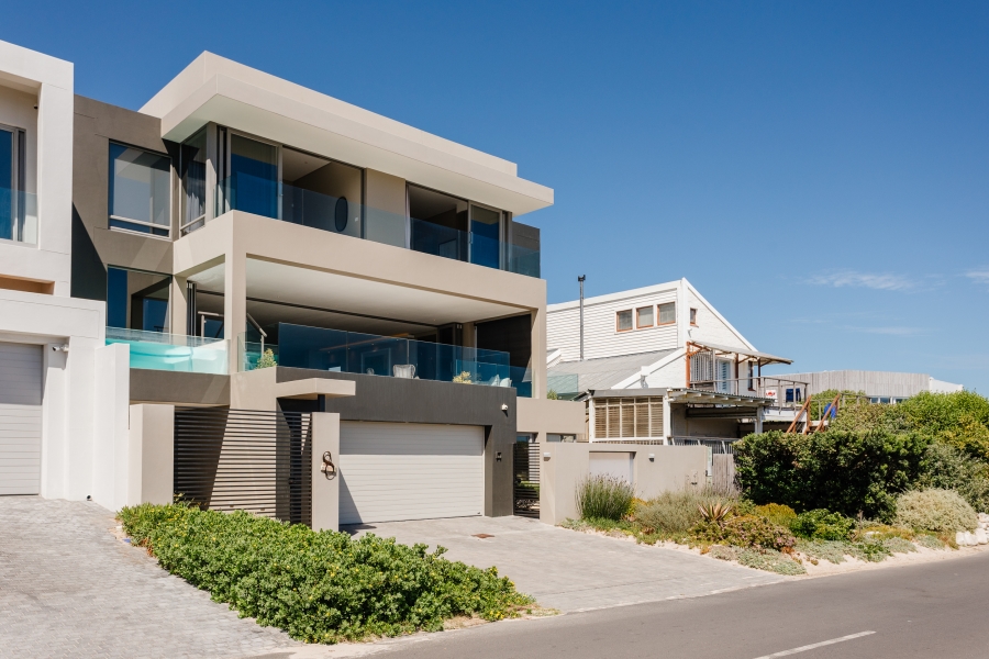 4 Bedroom Property for Sale in Kommetjie Western Cape